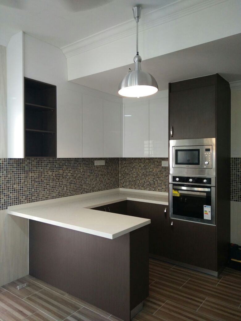 Lora Kitchen Design - Kitchen